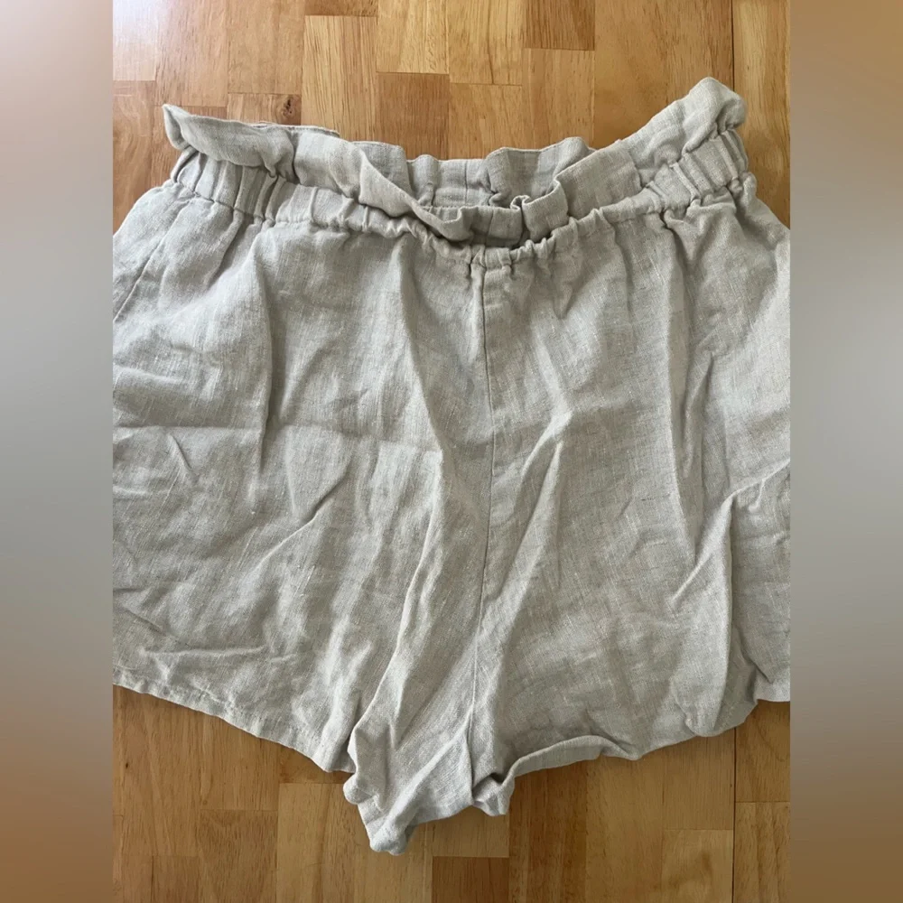 Reformation Paper Bag Linen Shorts - Size 8